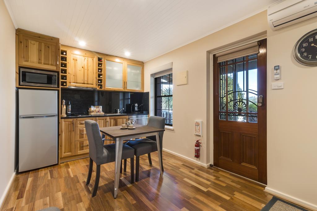 Stonewell Cottages And Vineyards Танунда Экстерьер фото